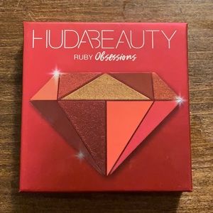 HudaBeauty Ruby Obsessions